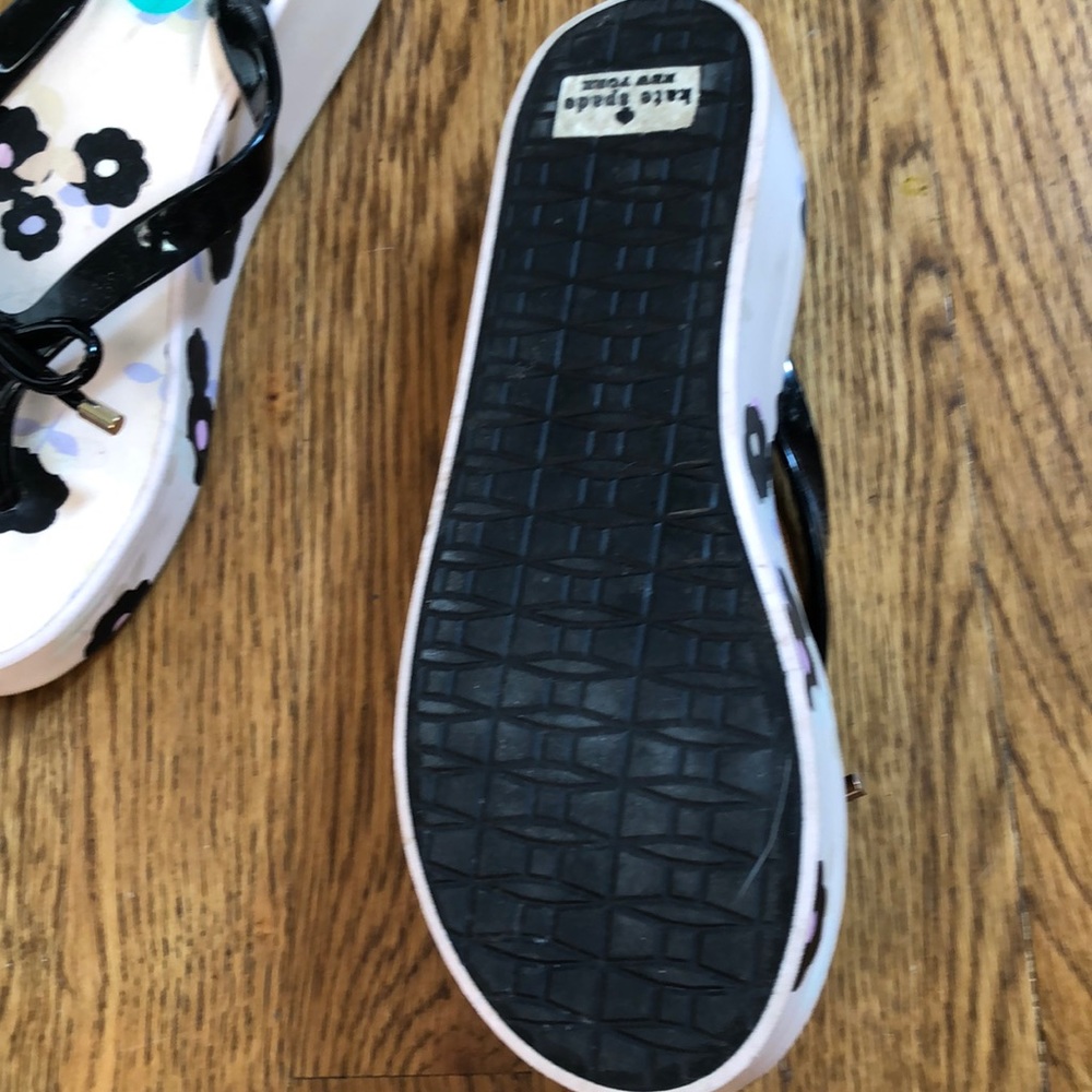 Flip flops - Picture 3 of 4